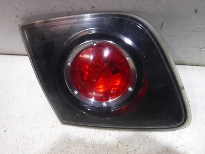 BN9B513G0C Фонарь задний внутренний левый Mazda 3 BK (2003—2006)