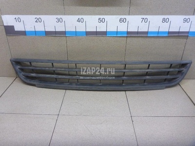 5C68536779B9 Решетка в бампер центральная VAG Jetta (2011 - 2018)
