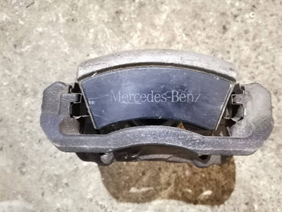 A2044212681 Суппорт тормозной справа спереди Mercedes-Benz C-Class W204 Mercedes-Benz C-класс W204/S204/С204 рестайлинг (2011—2015) W204