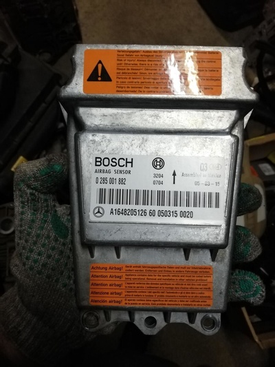 A1648205785 Блок управления AIRBAG Mercedes-Benz R-класс W251 рестайлинг (2007—2010) Mercedes-Benz R-класс W251 рестайлинг (2007—2010) W251