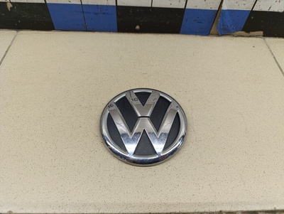 5C6853630ULM Эмблема на крышку багажника VW Jetta 2011>