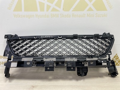 622548039R Решетка бампера Renault Sandero Stepway 2 5S_ до Рестайлинг 2013-2018