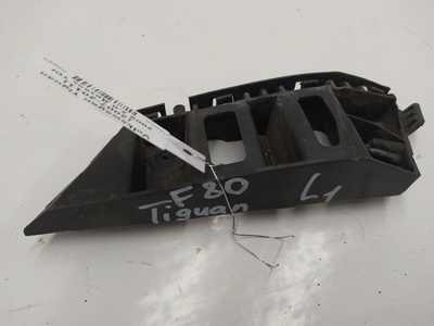 5N0807183B Кронштейн крепления бампера переднего Volkswagen Tiguan (2007-2011) 2009