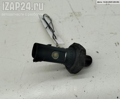 06A919081C Датчик давления масла Volkswagen Golf-4 1999