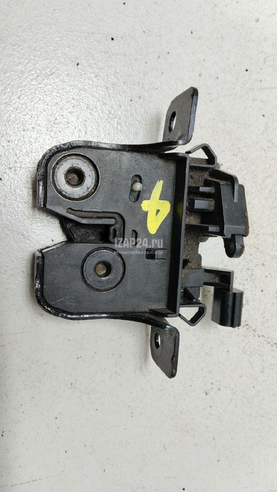 905037230R Замок багажника Renault Duster 2012