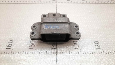 1K0199555L Опора двигателя левая Volkswagen VW Golf 5 Plus