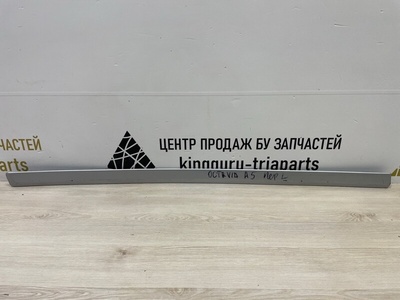 1Z0853517 Молдинг двери Skoda Octavia A5 1Z3 до Рестайлинг 2004-2009