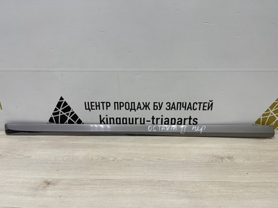1Z0853517 Молдинг двери Skoda Octavia A5 1Z3 до Рестайлинг 2004-2009