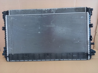 8W0145804D радиаторы audi a4 b9 a5 f5 3.0 tdi