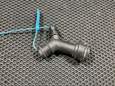 8W0122293A Фланец (тройник) системы охлаждения Audi A5 F5 2019