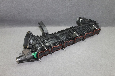 7811909 bmw f30 f32 f10 f15 f25 f01 n57 3.0d 3.5d коллектор впускной крышки багажника -