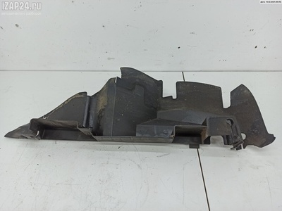 4B0121283F Диффузор (кожух) вентилятора радиатора Audi A6 C5 (1997-2005) 1998
