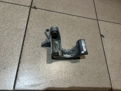 078145393B лапа крепление крепление насосы гур volkswagen passat audi a4 b5 a6 c5 v6