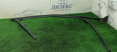 4G0837440 уплотнитель стекла двери Audi Allroad quattro 2012> 2012