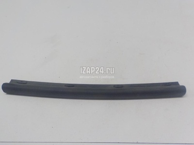 5NA823709 Уплотнитель капота VAG Tiguan 2016