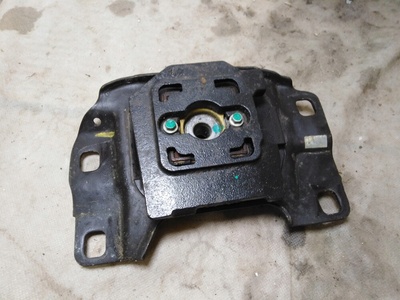 DV617M121BA focus mk3 рестайлинг st 2 , 0 eb подушка кпп 2015 г.