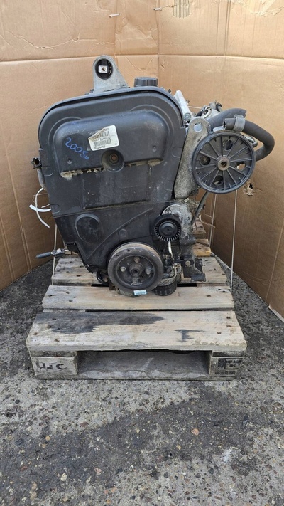 B5244T3 двигатель в сборе 2.4b турбина volvo s60 i v70 ii xc70 s80 № 4050a