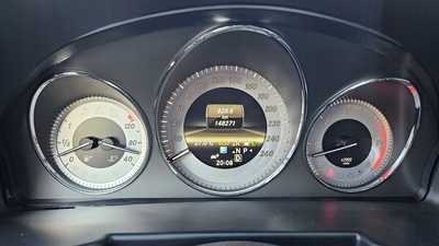 A2049005509 Мерседес glk x204 рестайлинг индикатор спидометр часы