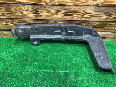 4F0821112 Пыльник крыла переднего правого Audi A6 C6 (S6,RS6) 2005