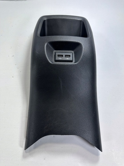 2531HP00A qashqai j11 задняя подлкотника порт usb 96930hp00a