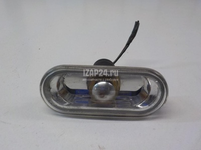 1J0949117 Повторитель на крыло белый VAG Leon (1M1) (1999 - 2006)