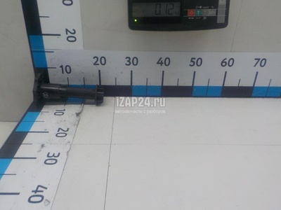 8E0803899B Болт крепления запасного колеса VAG A6 [C6,4F] (2004 - 2011)