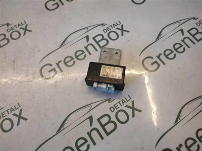 L081733H2 Блок управления стеклоподъемниками Mazda MPV 2001