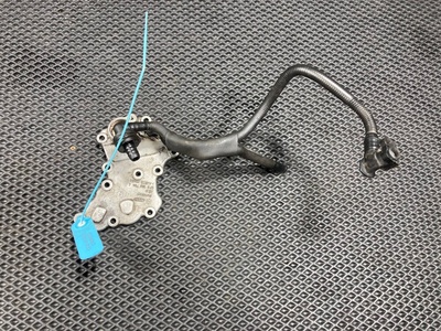 079103704E Крышка двигателя Audi A6 4F/C6 2008