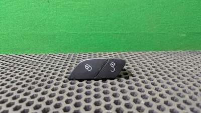 A2518201010 Кнопка центрального замка Mercedes ML W164 2006 A 251 820 10 10