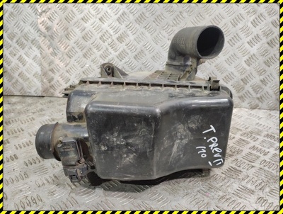 2220427010 Корпус воздушного фильтра Toyota Previa XR30, XR40 2002