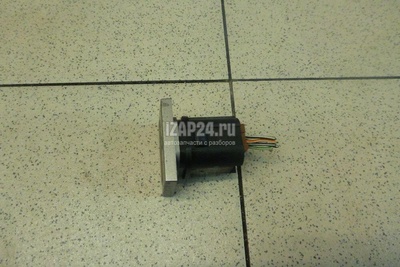 8V4T18K574AB Кнопка обогрева переднего стекла Ford C-MAX (2003 - 2010)