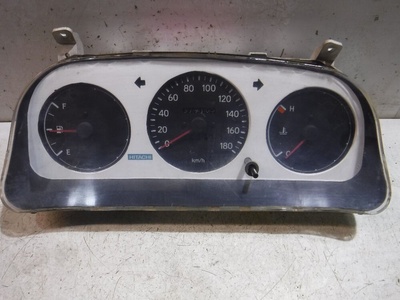 838000W010 Панель приборов Toyota Corolla VII (1991—2002) EE102V 1997