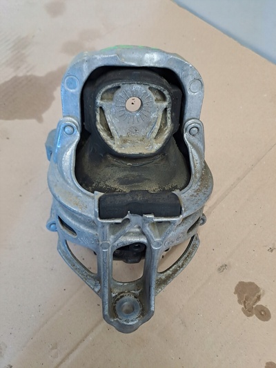 4M0199372FS подушка двигателя audi a6 c8 a7 q5 q7