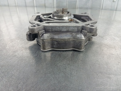A2701801001 Насос вакуумный Mercedes CLA C117 2013 , A2702300165, , A2701800901, A2702300365