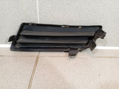 51117247571 Решетка в бампер левая BMW 6-Series F06