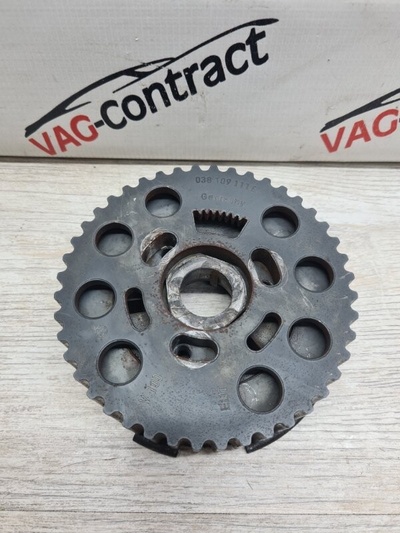038109111E Шкив распредвала Volkswagen Jetta 5 2005 , 038109239L