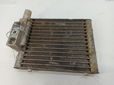 4B0317021C Радиатор масляный Audi A6 C5 Allroad (2000-2005) 2001