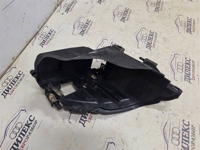 4L0941613B кронштейн фары Audi Q7 2005-2015 2012