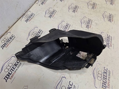 4L0941614B кронштейн фары Audi Q7 2005-2015 2012