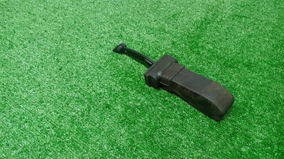 8T8837249A ограничитель двери Audi A5 /S5 Coupe/Sportback 2010