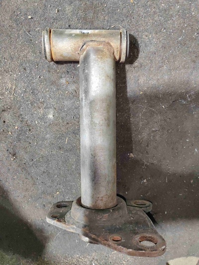 4B0807134B Кронштейн крепления бампера переднего Audi A6 C5(1997-2004) 1999