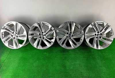 4M0.601.025.BQ Диск литой Audi Q7 (4MB) рестайлинг 2019 - наст. время 2020 4M0601025BQ, 4M0 601 025 BQ ; ; 4M0 601 025BQ