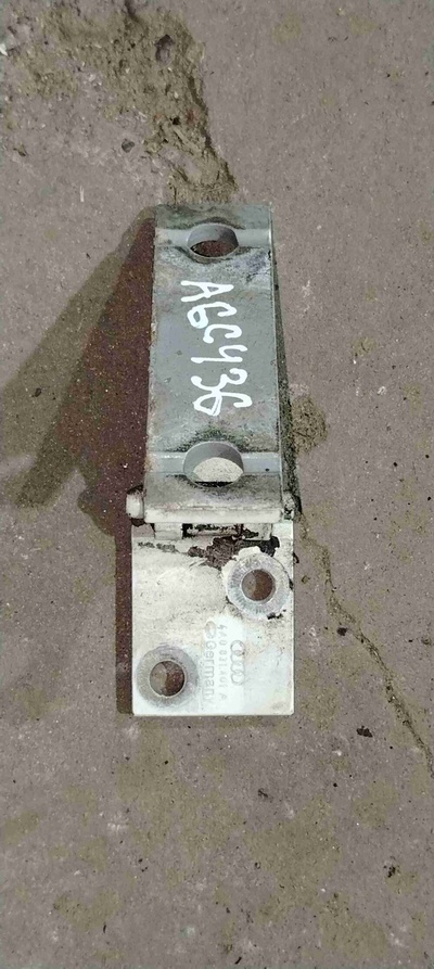 4A0831401A Петля двери Audi A6 C4(1994-1997) 1995
