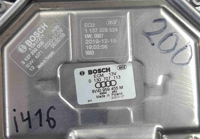 8W0959455M Вентилятор радиатора Audi A4 B9 (2015—2020) 2019
