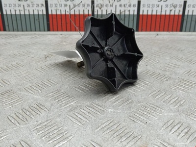 1J0803899K Кронштейн (крепление) запасного колеса Seat Toledo 2 (1999-2004) 2003 ,1J0803899AC
