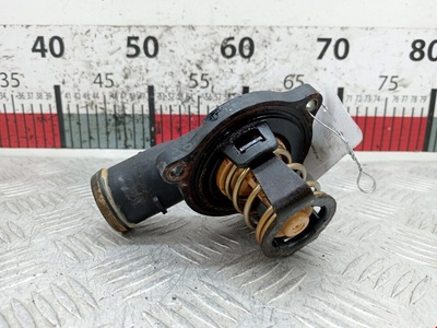 059121111H Корпус термостата Audi A6 C6 (2004-2011) 2005 ,059121111L