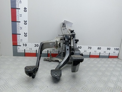 8D1721117D Педальный узел Audi A6 C5 (1997-2005) 1998 ,8D2721117B