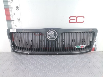1Z08536510 Решетка радиатора Skoda Octavia 1Z (2004-2013) 2007 ,1Z0853668A
