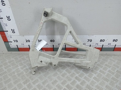 4M51A17E850AL Кронштейн (крепление) заднего бампера правый Ford Focus 3 (2011-2019)