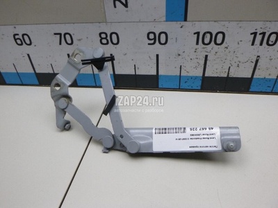 LR001562 Петля капота правая Land Rover Freelander 2 (2007 - 2014)